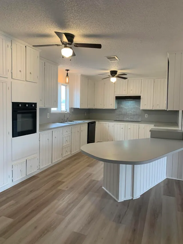Photo 4 — 750 S 13th Street, Slaton, TX 79364