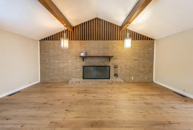 Photo 6 — 7002 Miami Avenue, Lubbock, TX 79413