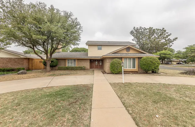 Front exterior — 7002 Miami Avenue, Lubbock, TX 79413