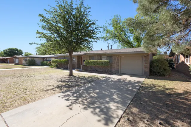 Photo 3 — 4917 49th Street, Lubbock, TX 79414