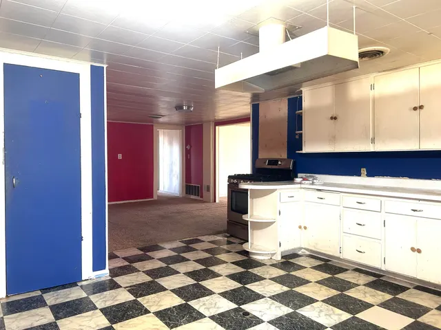 Photo 2 — 108 E 9th Street, Amherst, TX 79312