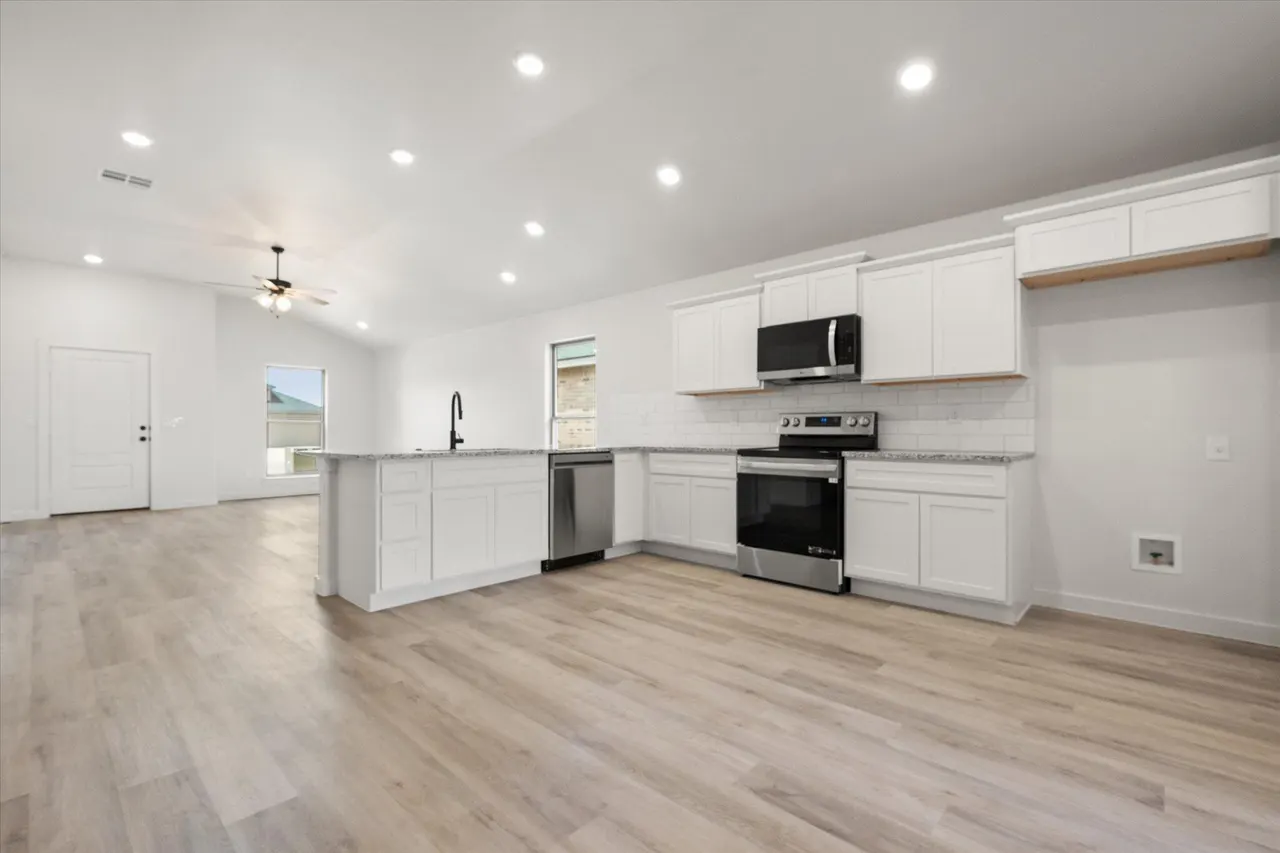 Photo 12 — 2416 Bryan Avenue, Wolfforth, TX 79382