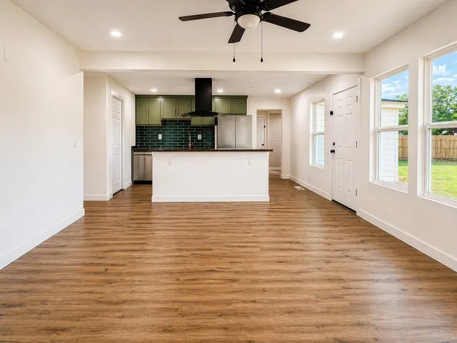 Photo 2 — 2316 48th Street, Lubbock, TX 79412