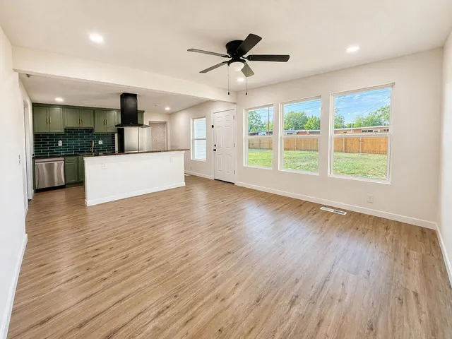 Photo 3 — 2316 48th Street, Lubbock, TX 79412