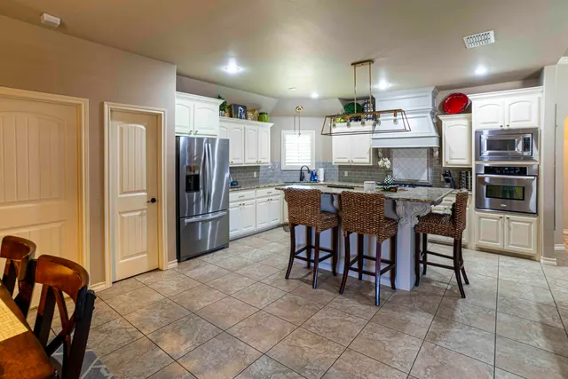 Photo 6 — 3807 105th Street, Lubbock, TX 79423
