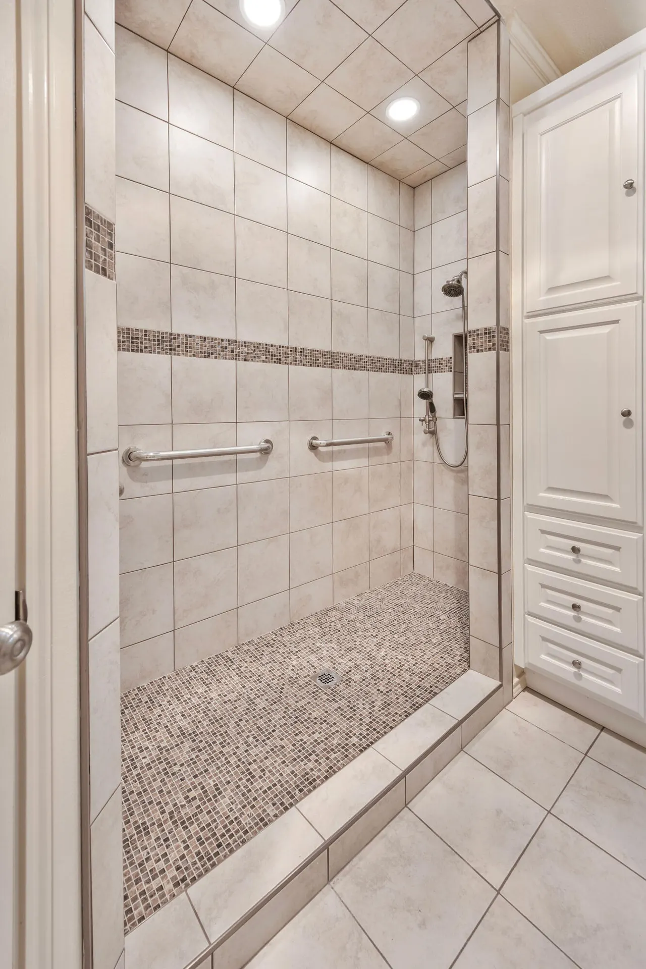 Photo 15 — 8312 Elgin Avenue, Lubbock, TX 79423