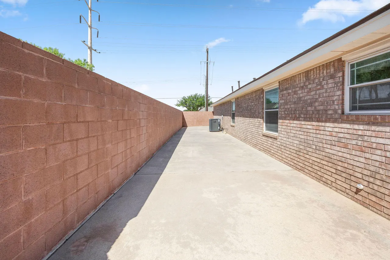 Photo 32 — 8312 Elgin Avenue, Lubbock, TX 79423