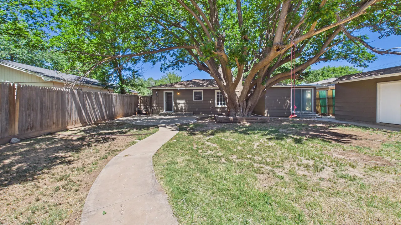Photo 34 — 4405 47th Street, Lubbock, TX 79414