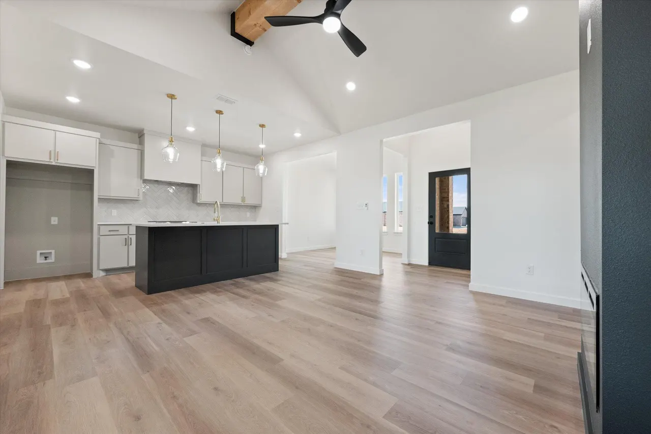 Photo 11 — 714 E 13th Street, Wolfforth, TX 79382