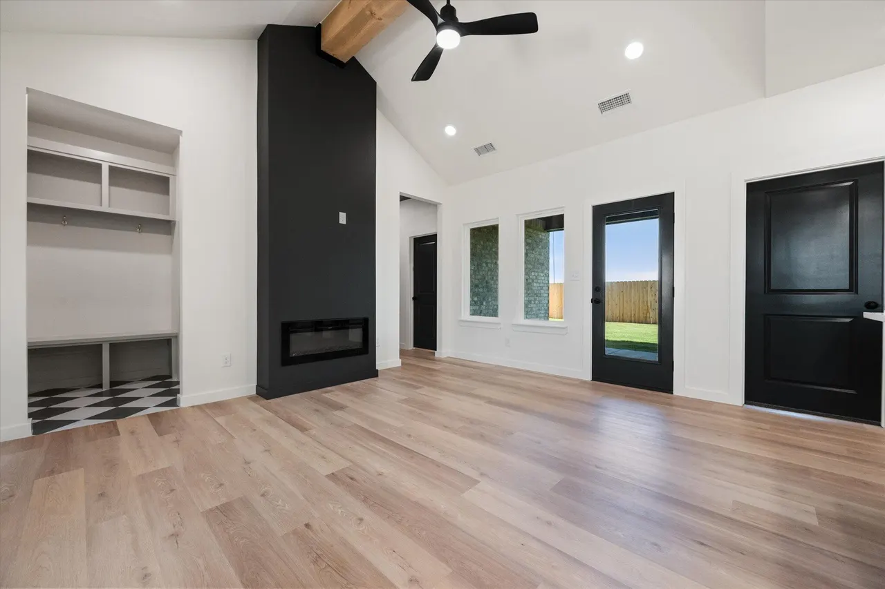 Photo 8 — 714 E 13th Street, Wolfforth, TX 79382