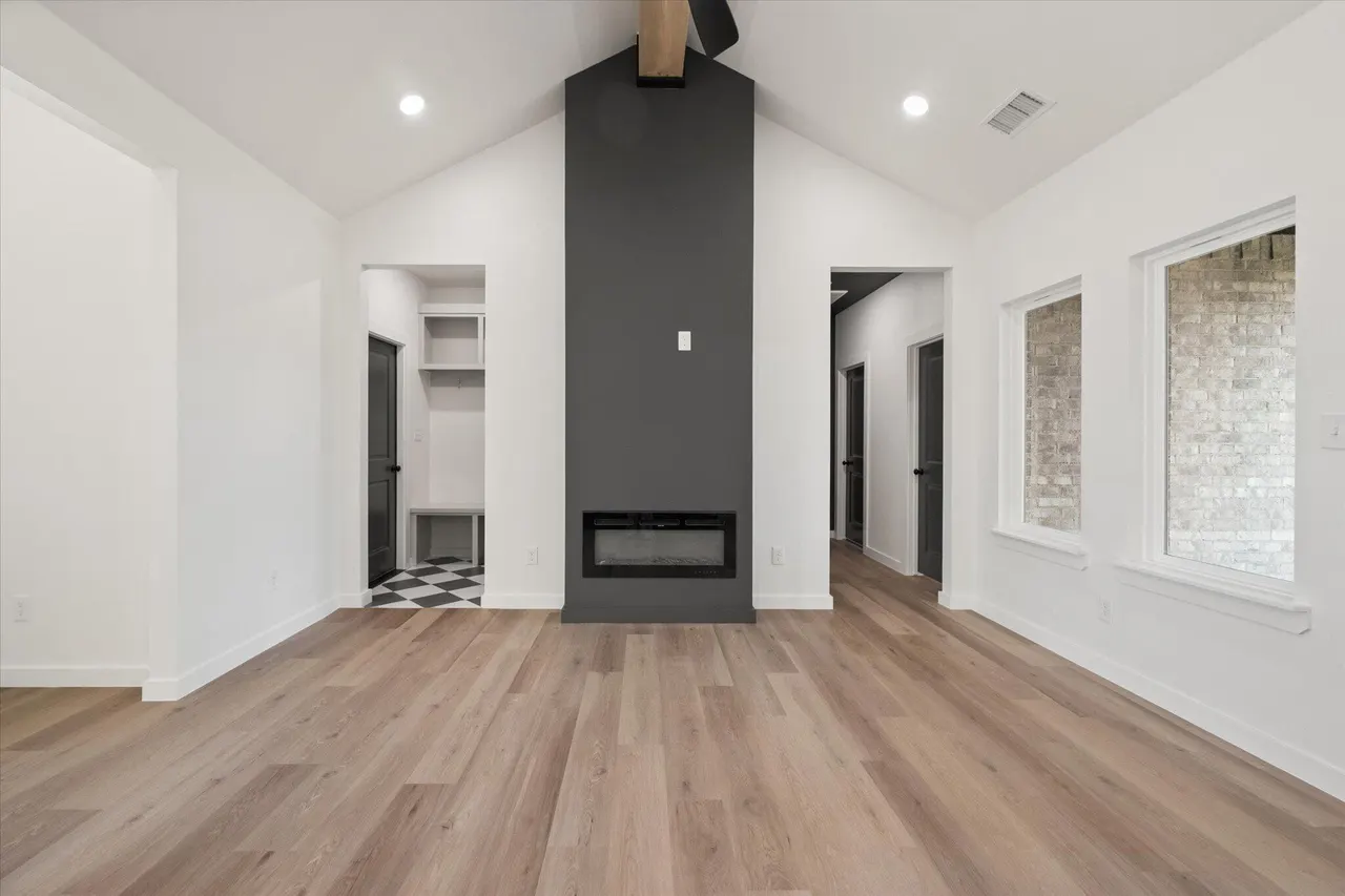 Photo 9 — 714 E 13th Street, Wolfforth, TX 79382