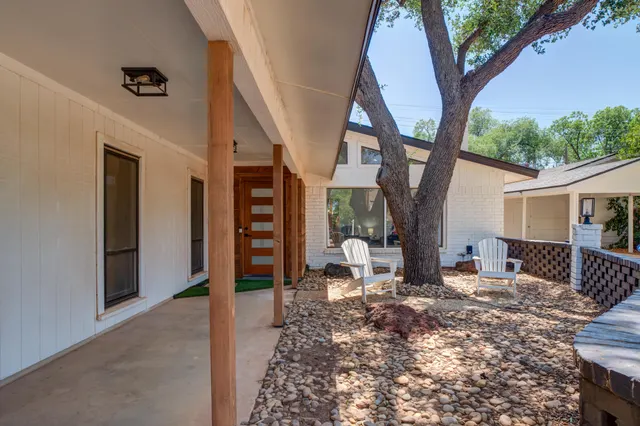 Photo 8 — 2607 20th Street, Lubbock, TX 79410