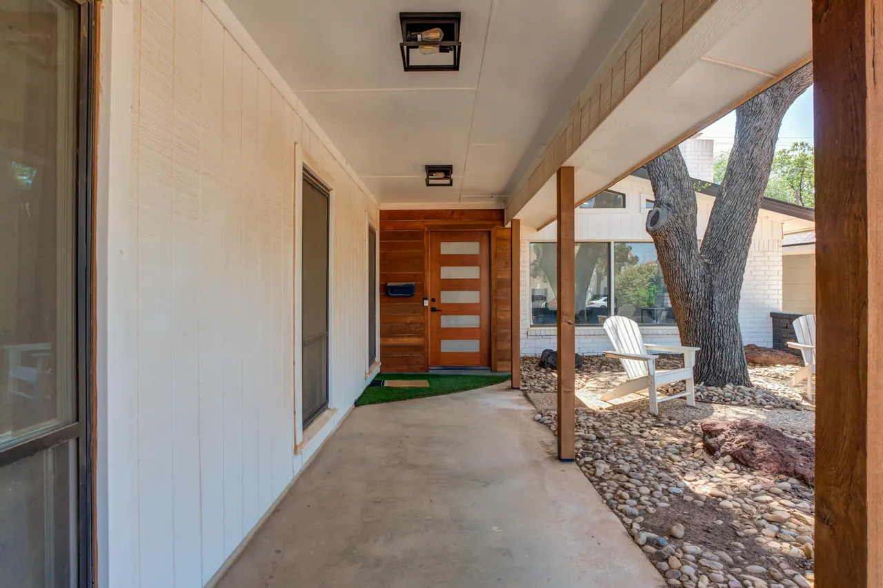 Photo 9 — 2607 20th Street, Lubbock, TX 79410