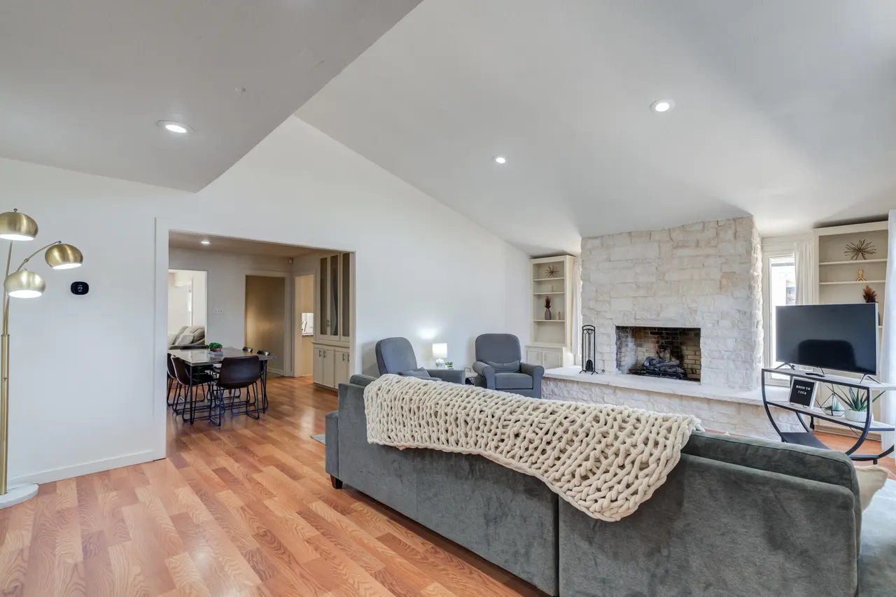 Photo 11 — 2607 20th Street, Lubbock, TX 79410