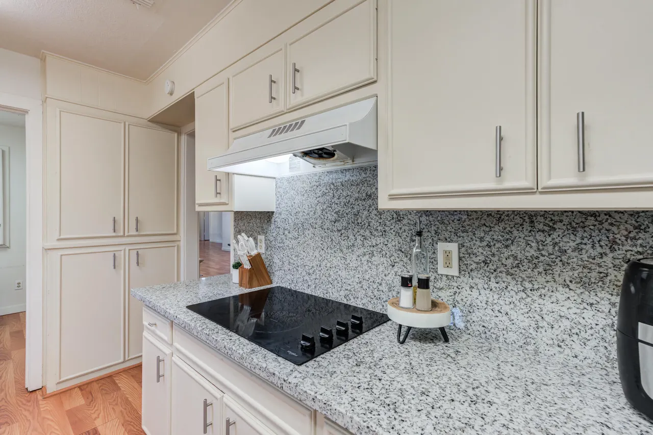 Photo 25 — 2607 20th Street, Lubbock, TX 79410