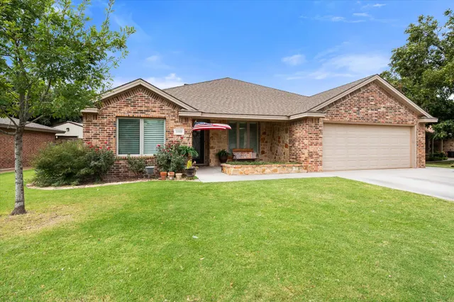 Front exterior — 1009 Dogwood Avenue, Idalou, TX 79329