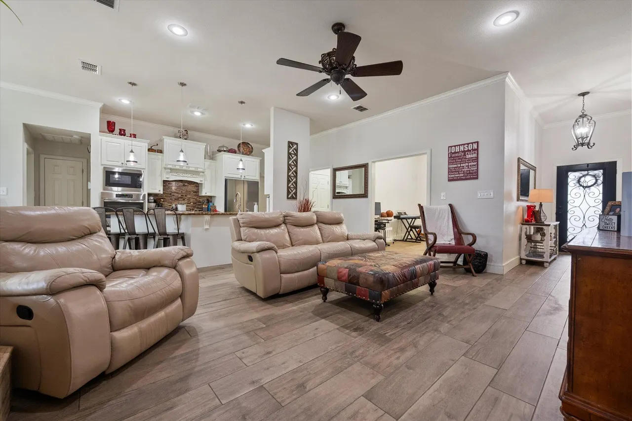 Photo 7 — 1009 Dogwood Avenue, Idalou, TX 79329