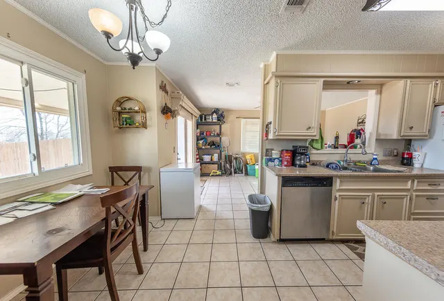 Photo 8 — 6 Ridge Road, Ransom Canyon, TX 79366