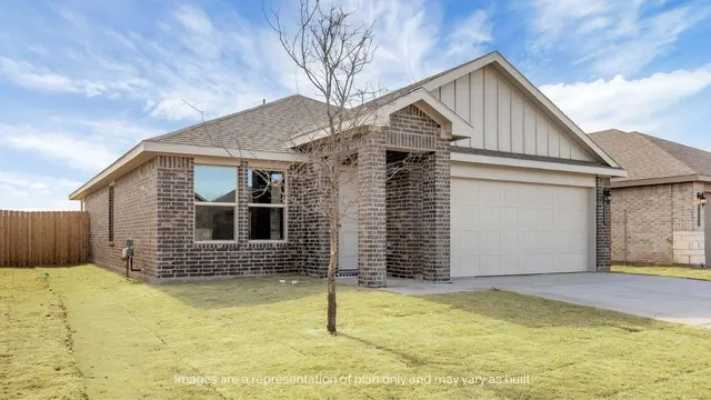 Photo 2 — 7415 9th Street, Lubbock, TX 79416