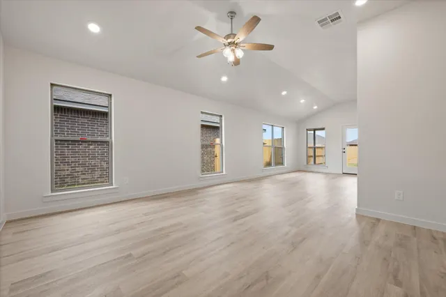 Photo 5 — 1313 Saratoga Avenue, Lubbock, TX 79416