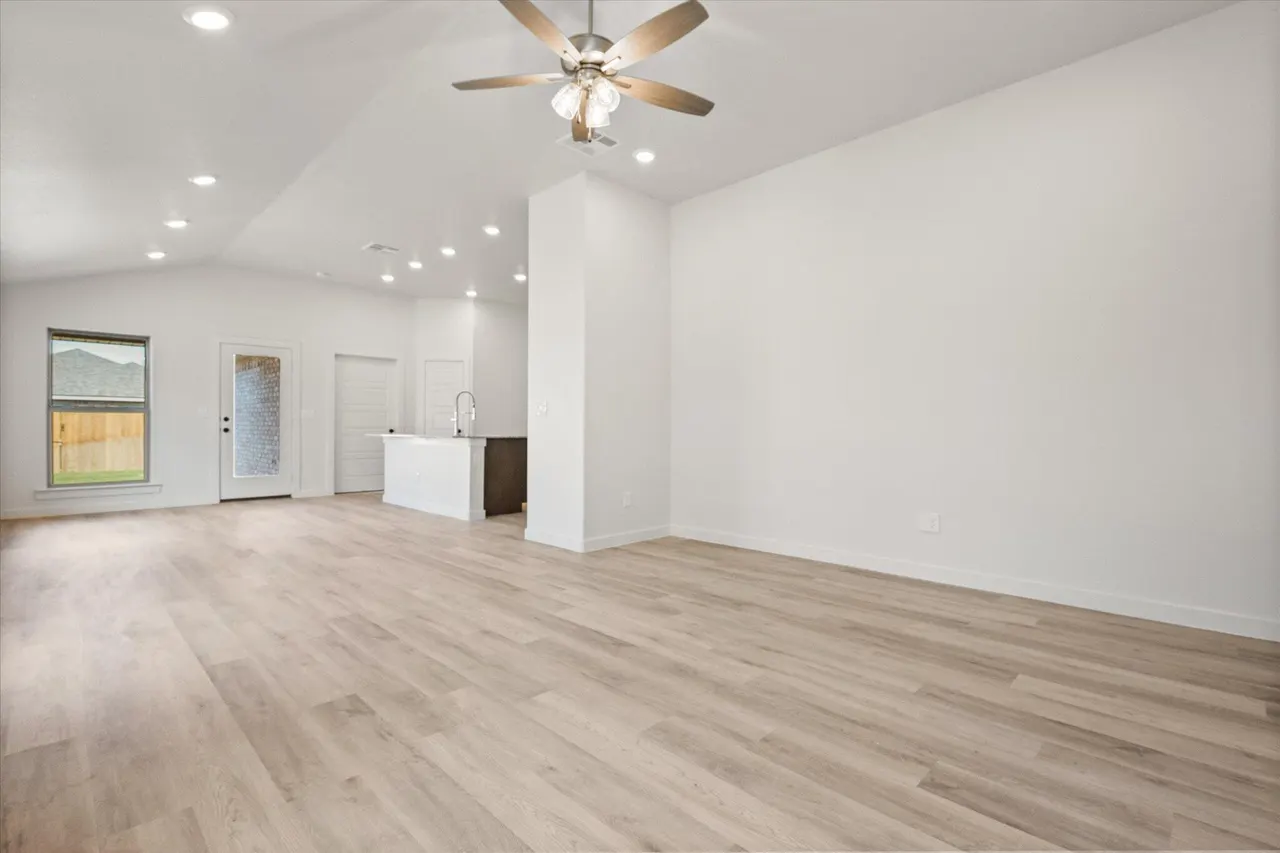 Photo 6 — 1313 Saratoga Avenue, Lubbock, TX 79416