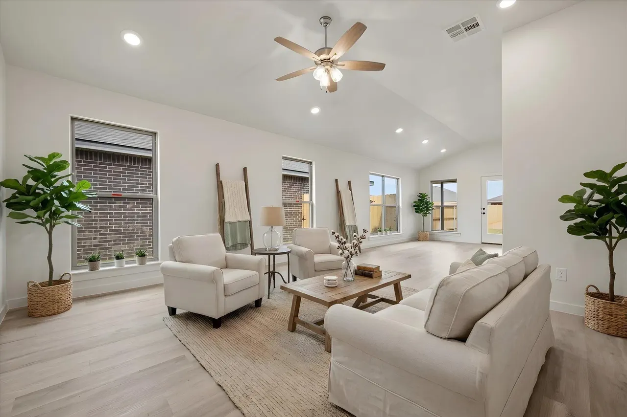 Photo 4 — 1313 Saratoga Avenue, Lubbock, TX 79416