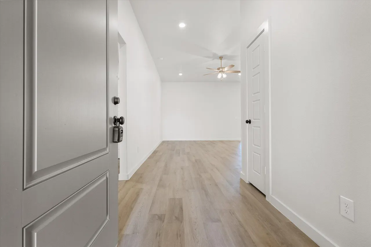 Photo 4 — 2402 Helena Avenue, Lubbock, TX 79407