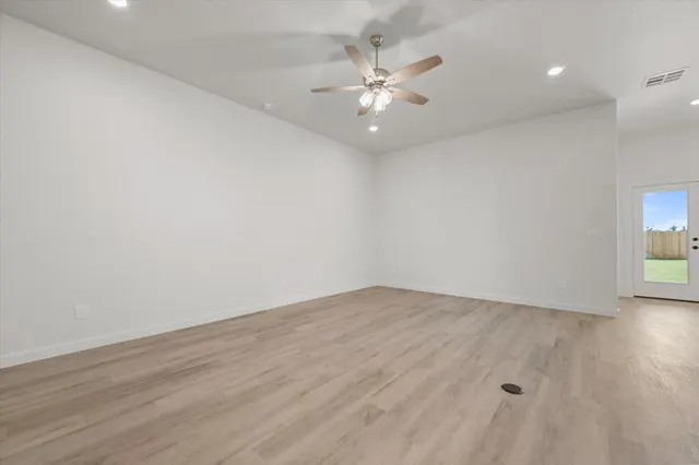 Photo 7 — 2402 Helena Avenue, Lubbock, TX 79407