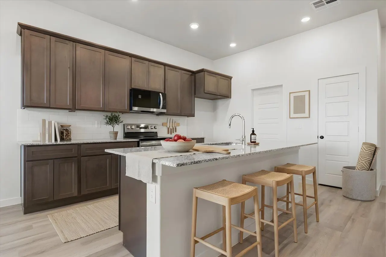 Photo 11 — 2402 Helena Avenue, Lubbock, TX 79407