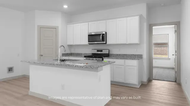 Photo 5 — 2302 150th Place, Lubbock, TX 79423