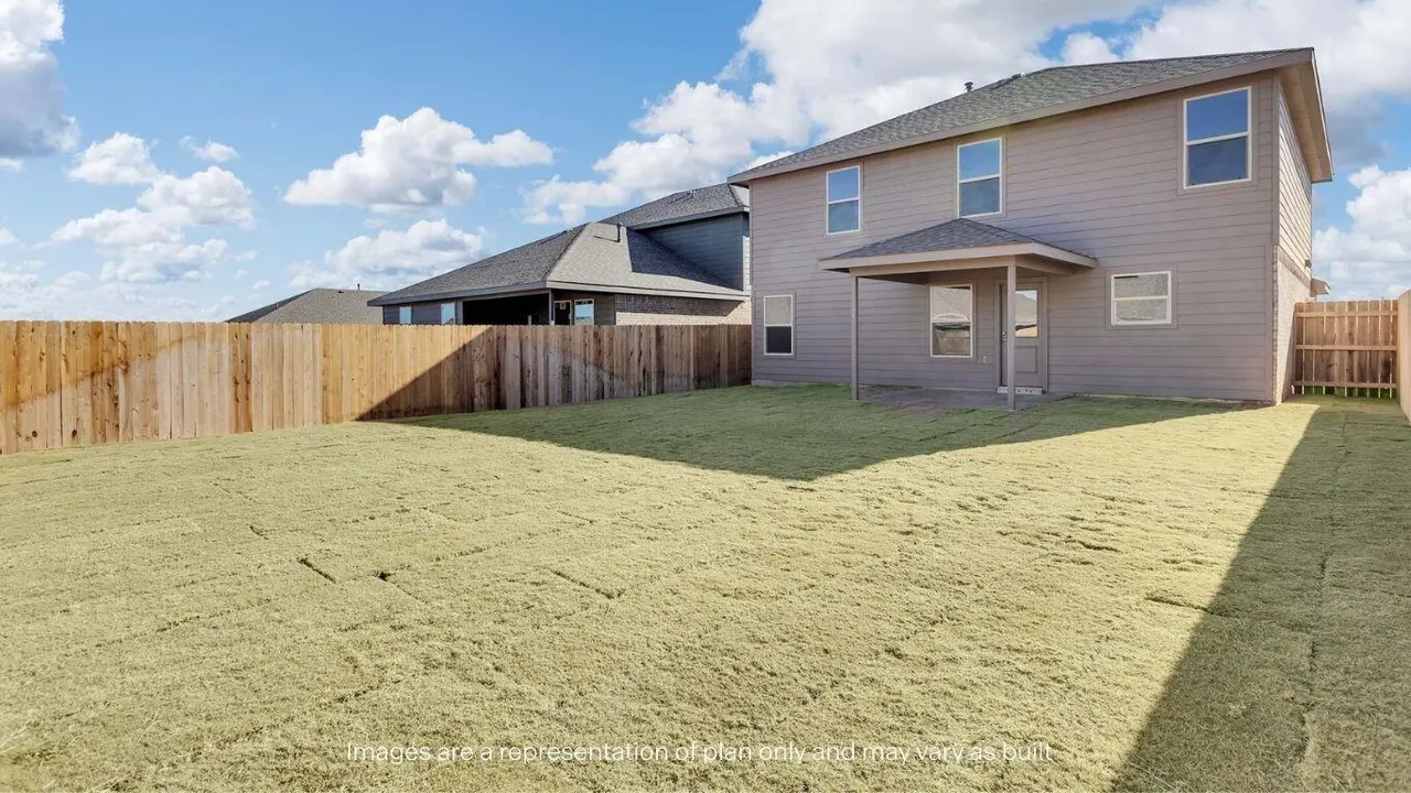 Photo 4 — 426 15th Street, Wolfforth, TX 79382