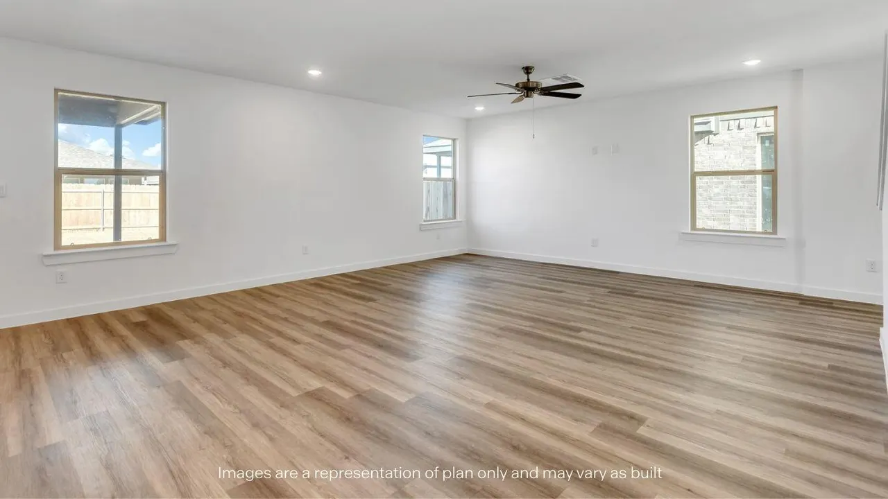 Photo 10 — 426 15th Street, Wolfforth, TX 79382