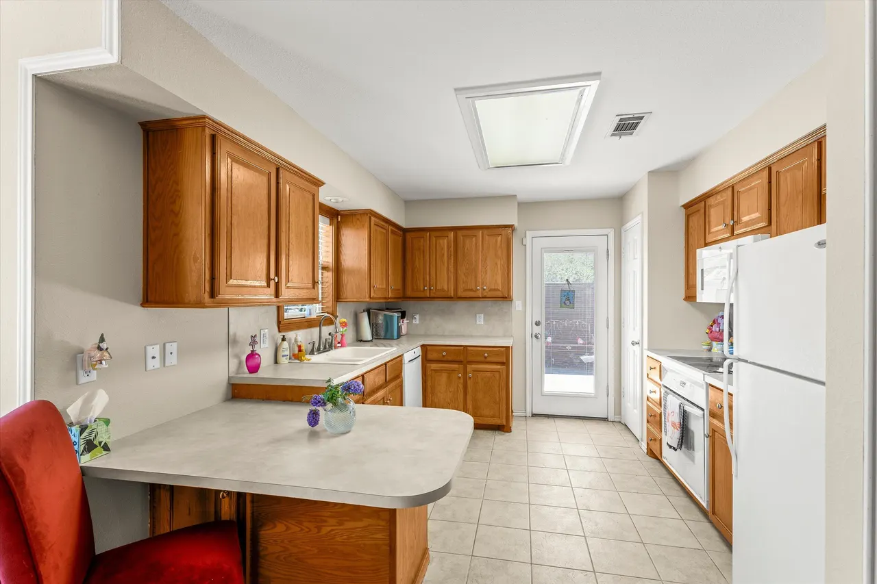 Photo 6 — 710 Poplar Street, Levelland, TX 79336