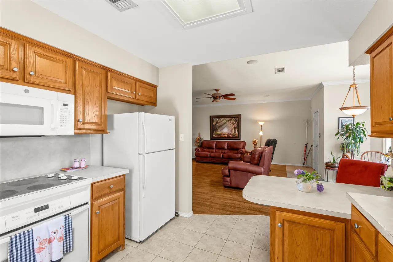 Photo 7 — 710 Poplar Street, Levelland, TX 79336