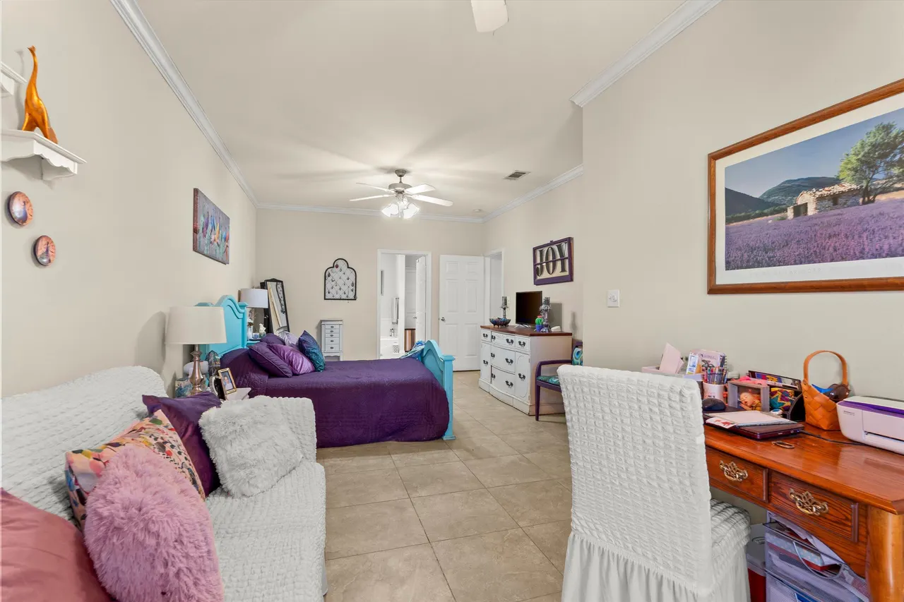 Photo 10 — 710 Poplar Street, Levelland, TX 79336