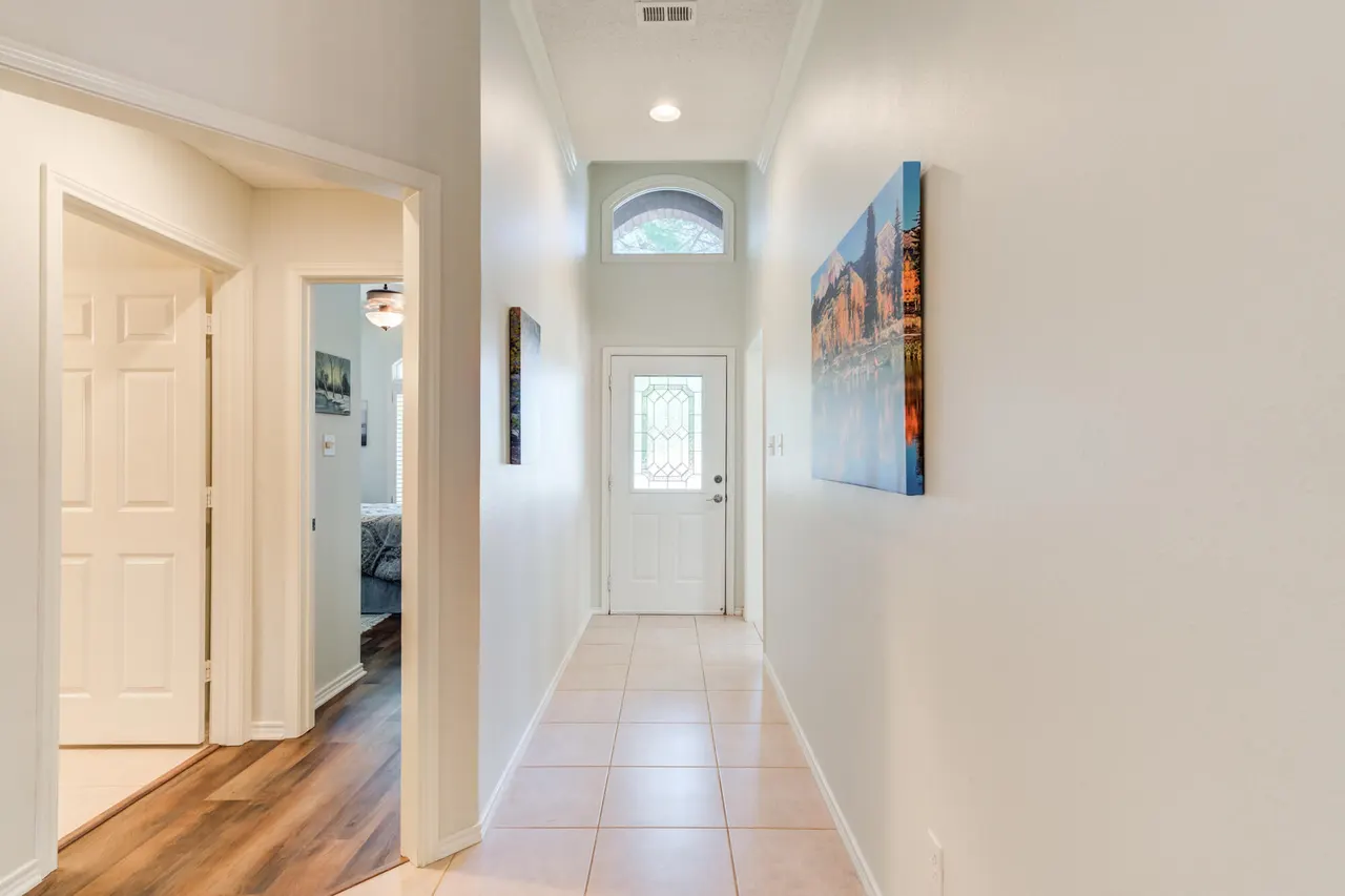 Photo 5 — 3215 63rd Street, Lubbock, TX 79413
