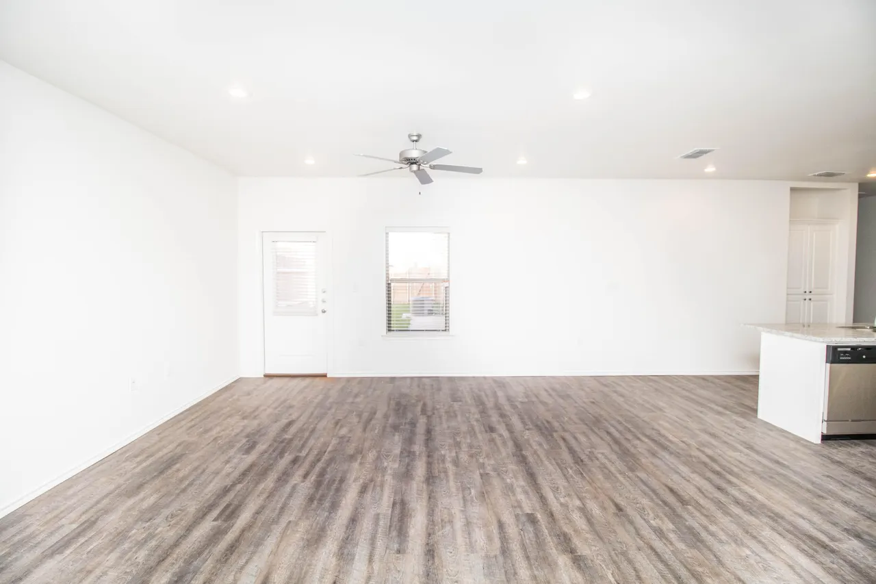 Photo 10 — 6914 21st Street, Lubbock, TX 79407