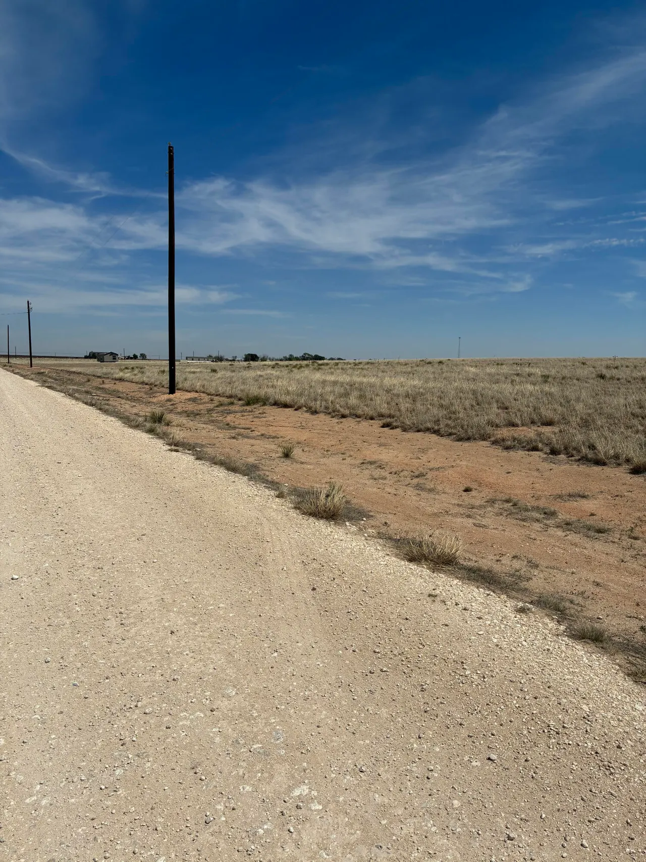 Photo 2 — 148 Bent Tree Road, Levelland, TX 79336