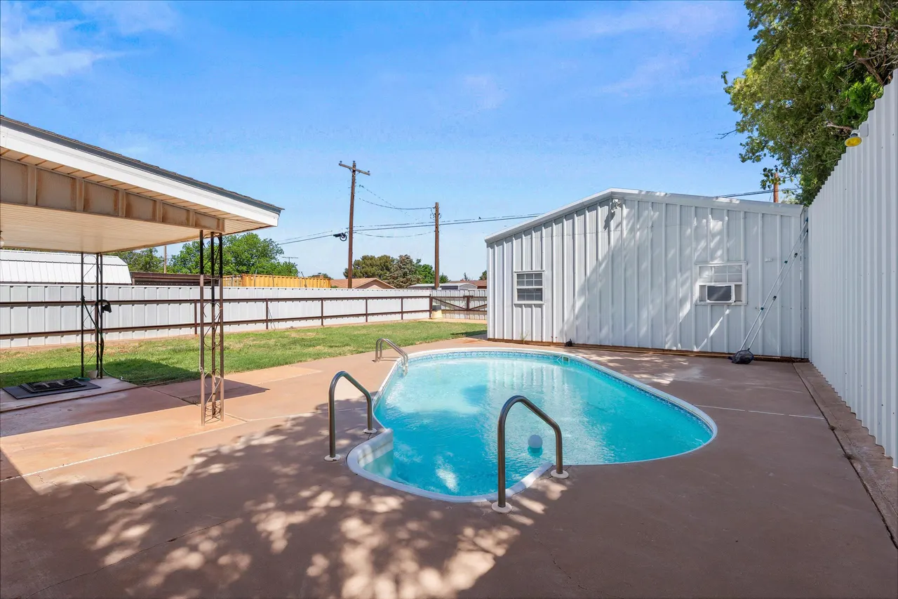 Photo 22 — 206 W 7th Street, Sundown, TX 79372