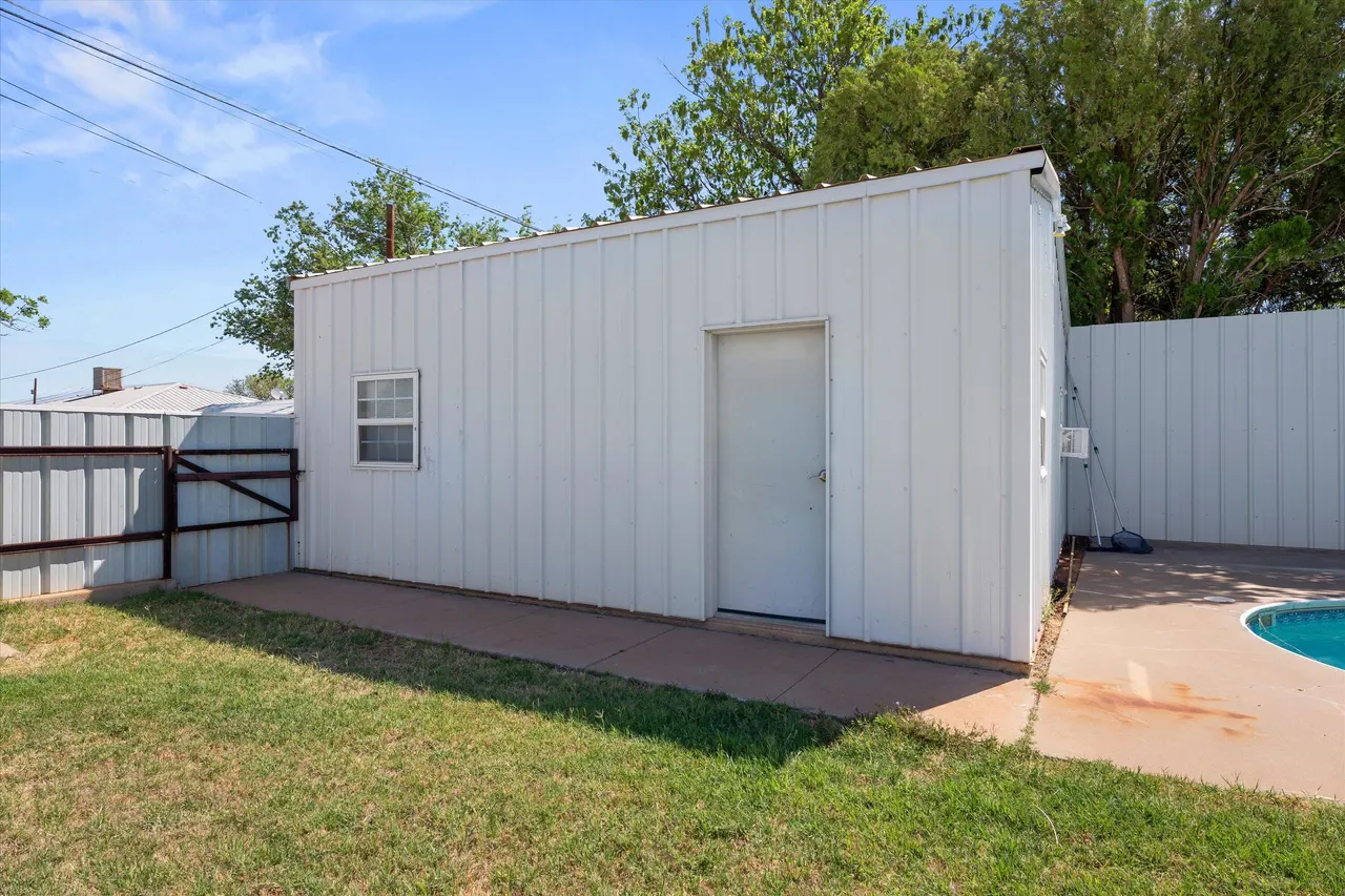Photo 24 — 206 W 7th Street, Sundown, TX 79372