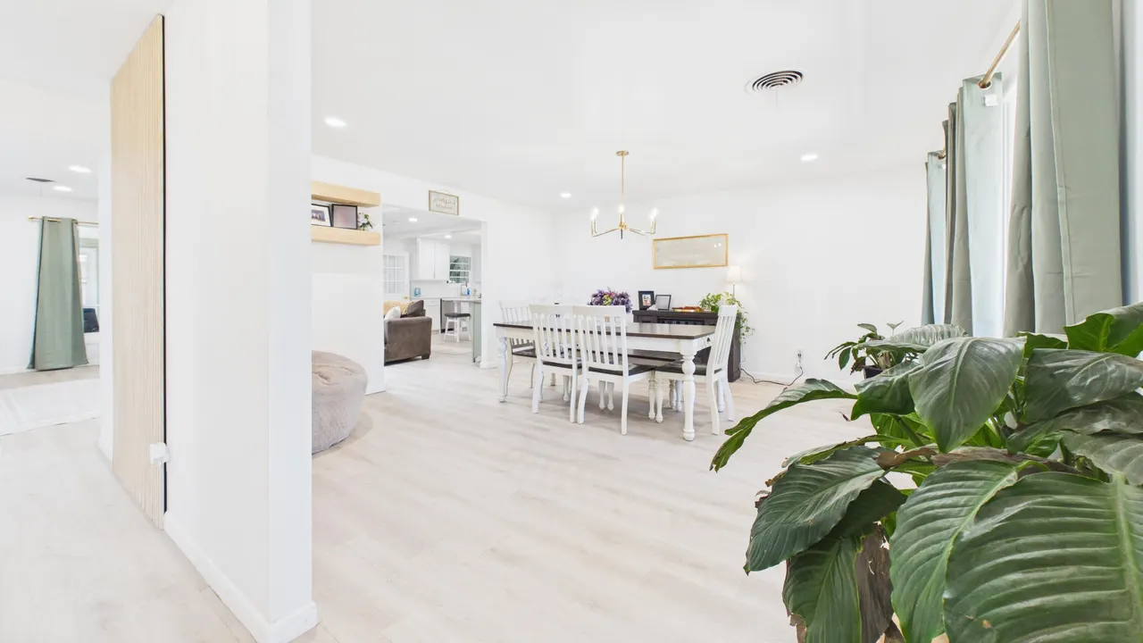 Photo 12 — 2103 68th Street, Lubbock, TX 79412