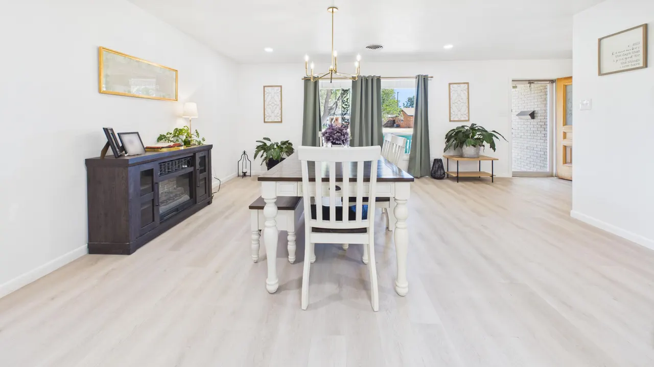 Photo 17 — 2103 68th Street, Lubbock, TX 79412