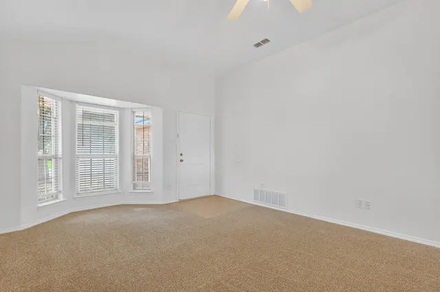 Photo 6 — 6810 83rd Street, Lubbock, TX 79424