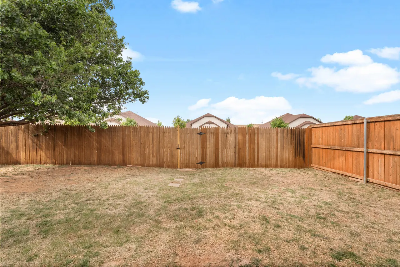 Photo 22 — 6810 83rd Street, Lubbock, TX 79424