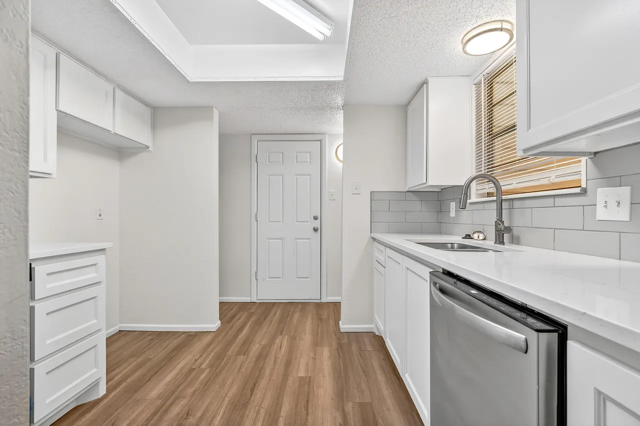 Photo 16 — 5751 38th Street, Lubbock, TX 79407