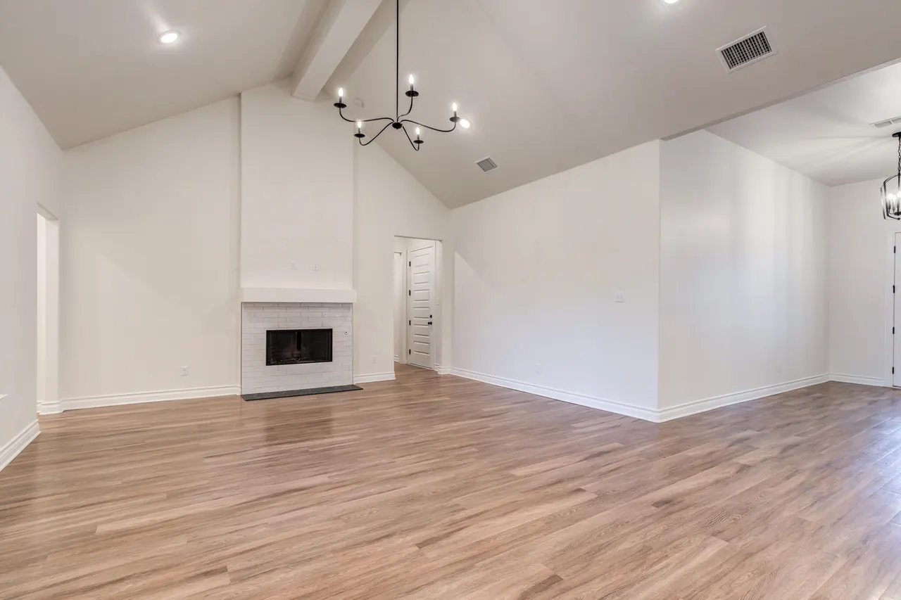 Photo 3 — 5716 119th Street, Lubbock, TX 79424