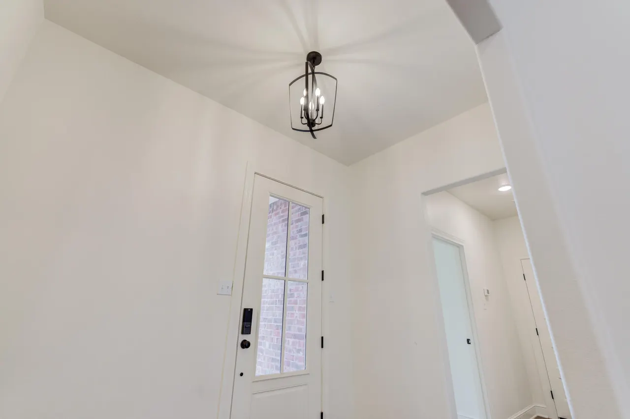 Photo 12 — 7609 52nd Street, Lubbock, TX 79407