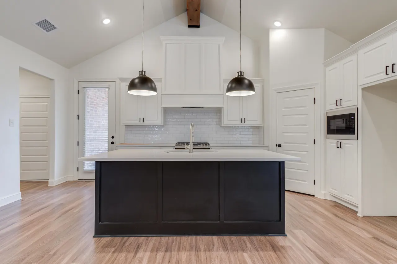 Photo 17 — 7609 52nd Street, Lubbock, TX 79407