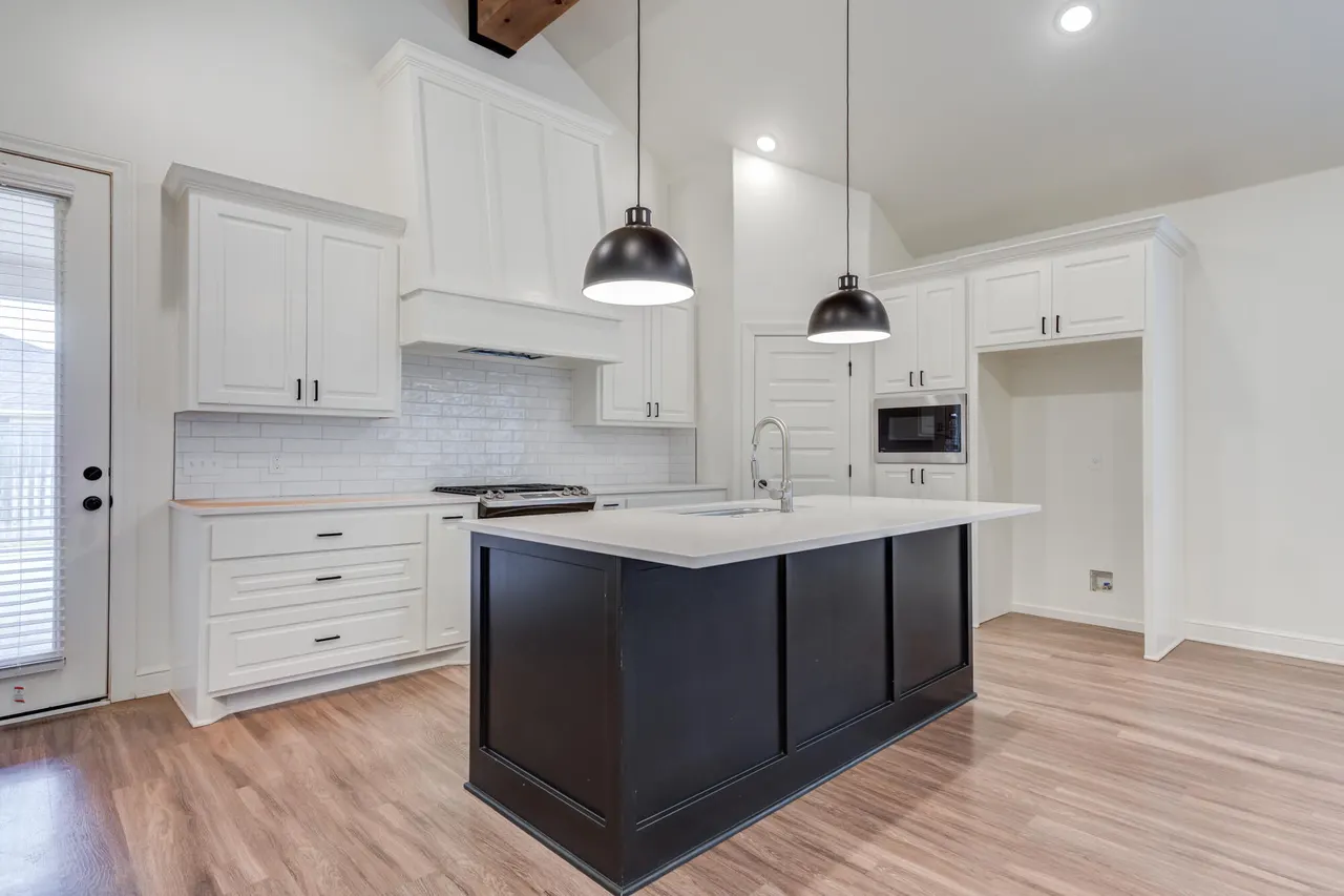 Photo 18 — 7609 52nd Street, Lubbock, TX 79407