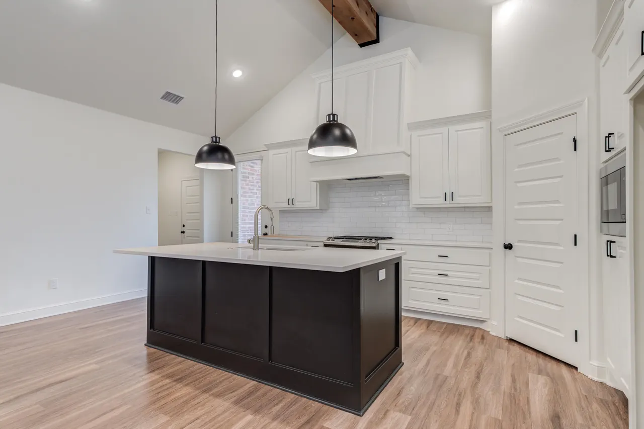 Photo 19 — 7609 52nd Street, Lubbock, TX 79407
